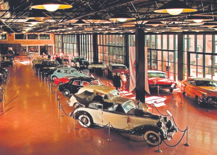Vintage Car Collection Tour